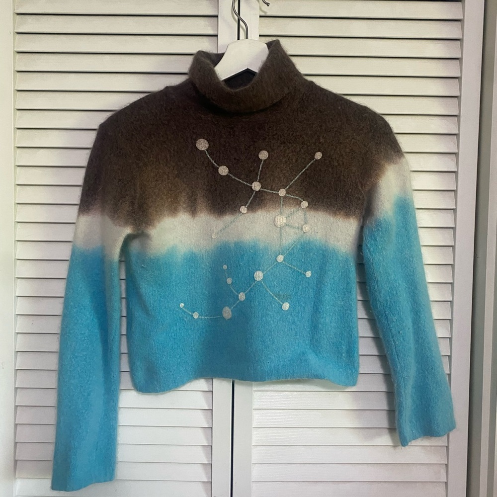 New Zealand Wool Turtle Neck Sweater- Crop